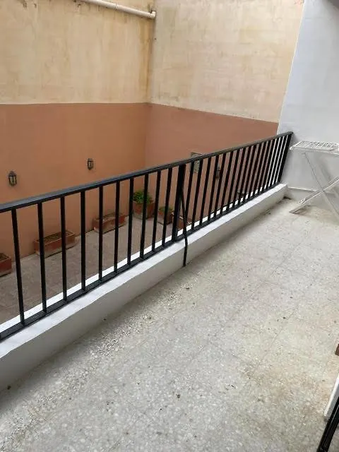 Spacious 3 Bedroom Apartment In The Heart Of St Julians San Ġiljan 0*,  Malta