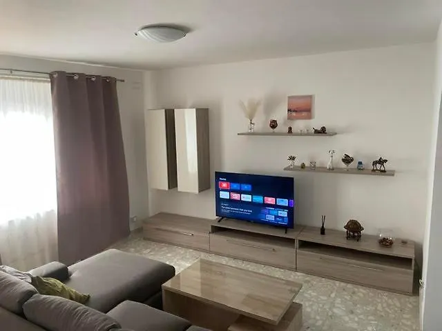 Spacious 3 Bedroom Apartment In The Heart Of St Julians San Ġiljan